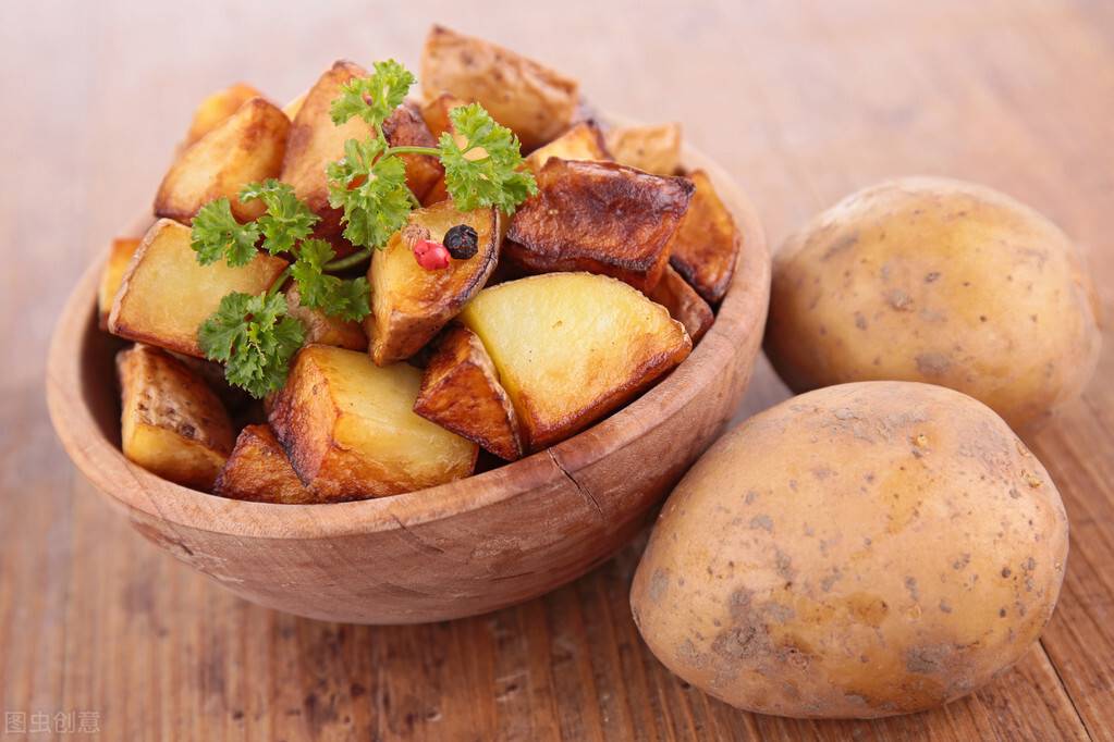 学点简单的西餐，地道的英式烤土豆，宅家里自己做美食，少油少脂