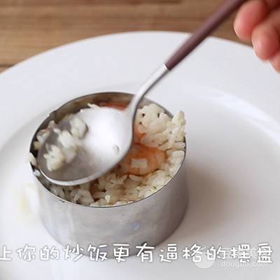 鲑鱼子炒饭的做法