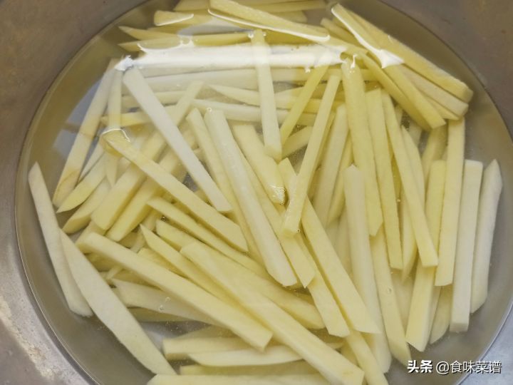 薯条怎么做好吃又简单？（炸薯条的家常做法）-3