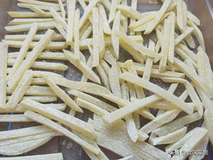 薯条怎么做好吃又简单？（炸薯条的家常做法）-4