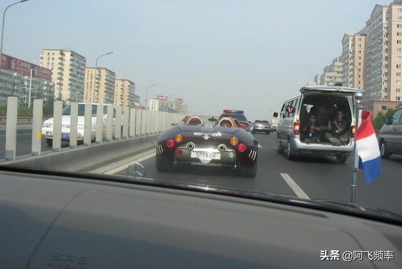 世爵跑车（荷兰超跑品牌世爵）