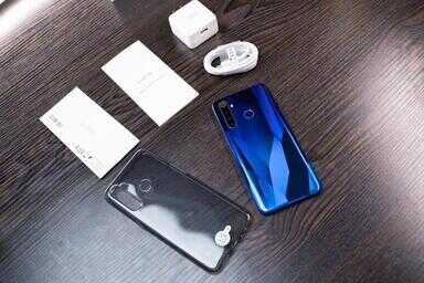 realme q（realme是oppo的吗）