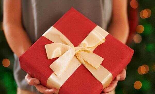 生日送什么礼物给女生好（送女生不贵又精致的礼物）