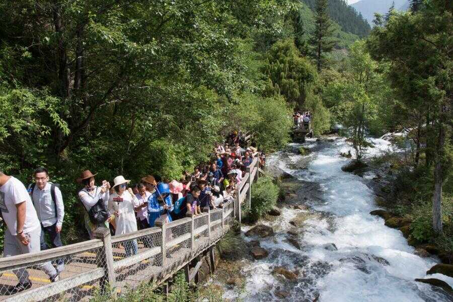 九寨沟旅游几月份最佳时间（四月份九寨沟）