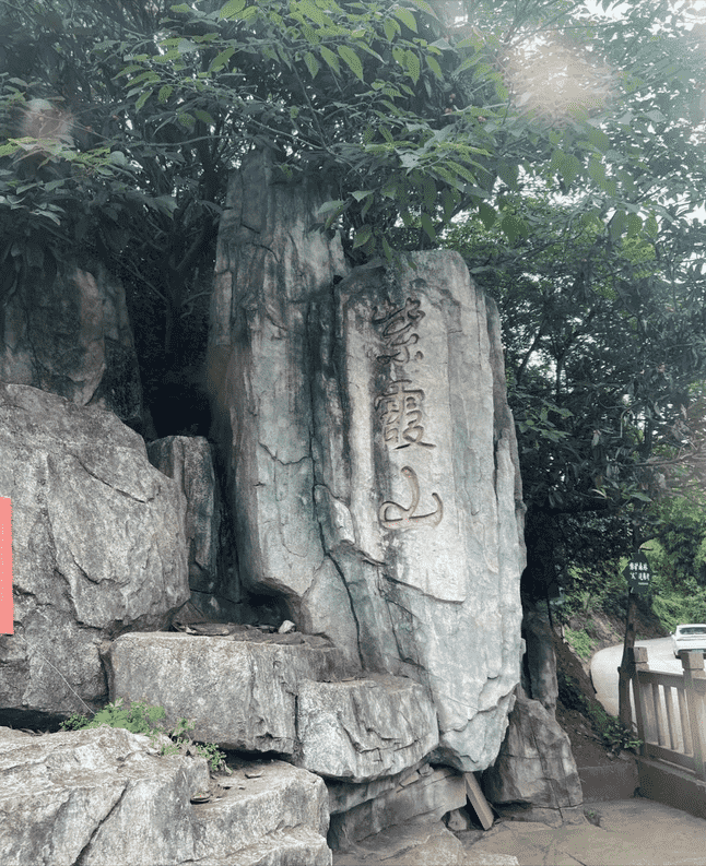 成都周边景点（成都有什么特色景点）