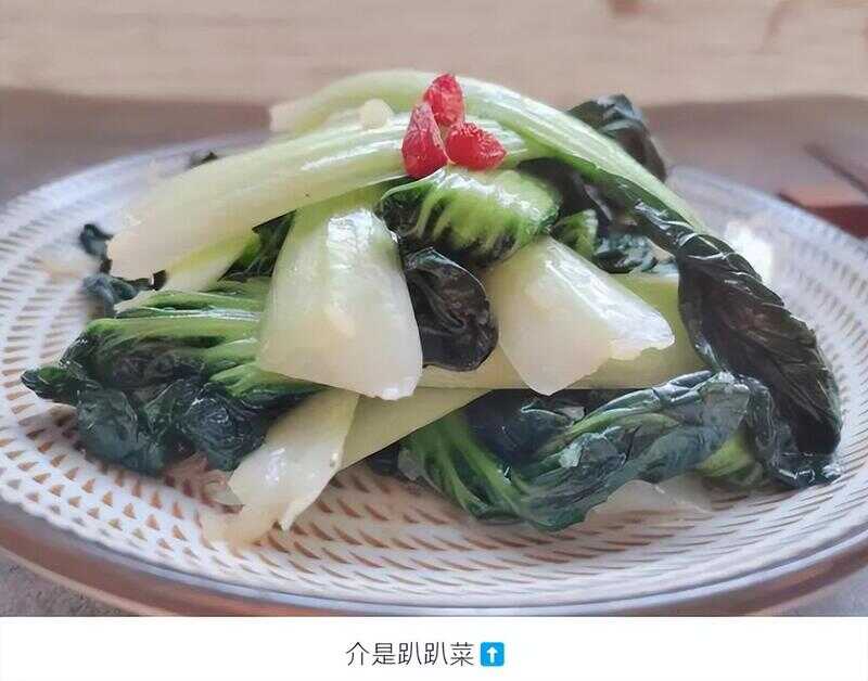 小趴菜是什么意思（小趴菜一喝就醉图）